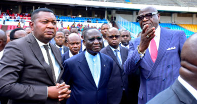 MATCHS LINAFOOT SUR LA RTNC : Le ministre Amos Mbayo rassure… MATCHS LINAFOOT SUR LA RTNC : Le ministre Amos Mbayo rassure…