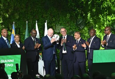 VOUS AVEZ DIT A VERON MOSENGO-OMBA VENDEUR D’ILLUSIONS? TROP FACILE TOUT DE MEME… VOUS AVEZ DIT A VERON MOSENGO-OMBA VENDEUR D’ILLUSIONS? TROP FACILE TOUT DE MEME…