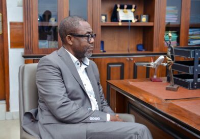 HALTE A LA DISCRIMINATION D&rsquo;AGE! HOMMAGE PLUTOT A LA VALEUR DE L&rsquo;EXPERIENCE, GARANTIE DE LA STABILITE INSTITUTIONNELLE ET DE LA PRIMAUTE DE LA COMPETENCE SUR L&rsquo;ETAT CIVIL