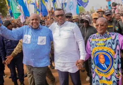 COMME LES TROIS MOUSQUETAIRES, « NA KATI NA BANGO BASATO NANI PENZA ASUNGI POPULATION YA MONGALA KOLEKA ? NANI PENZA AZA NA POSA YA EMERGENCE YA MONGALA?